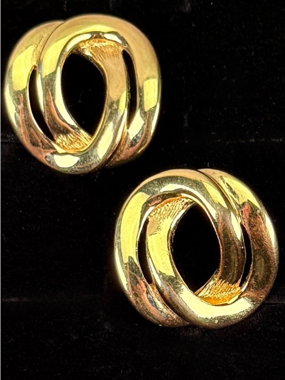 Vintage Monet, goldtone, weighted clip on earrings